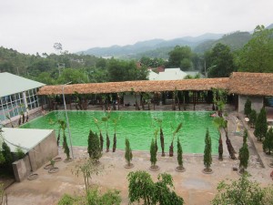 bể nước khoáng nóng thanh thuỷ ngoài trời