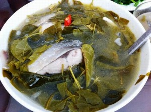 không bắt mắt nhưng mùi vị của canh rau sắn hấp dẫn đến lạ lùng