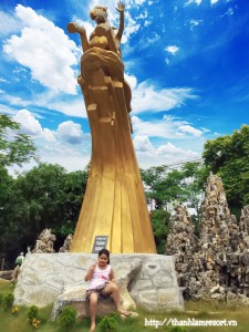 thanh lâm resort - tượng thánh gióng